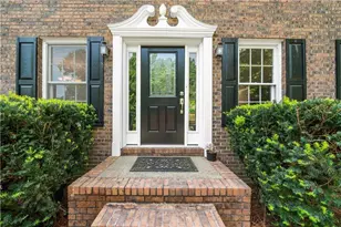 4752 Forest Glen Ct NE, Marietta, GA 30066 - Photo 4