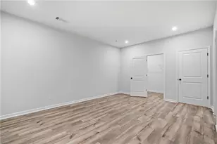 2676 Creek View Terrace, Atlanta, GA 30318 - Photo 28