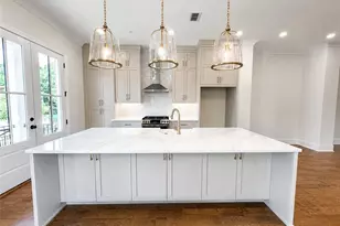 200 Midnight Oak Run, Alpharetta, GA 30009 - Photo 2