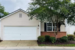 559 W Oaks Dr, Woodstock, GA 30188 - Photo 1