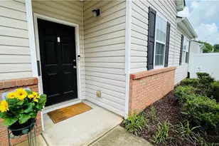 559 W Oaks Dr, Woodstock, GA 30188 - Photo 2