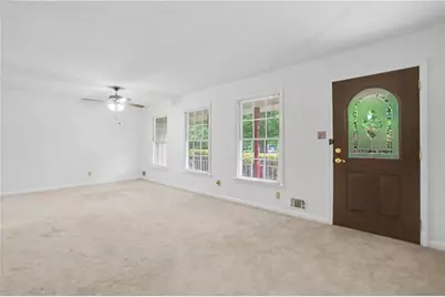 391 Beaumont Drive, Stone Mountain, GA 30087 - Photo 4