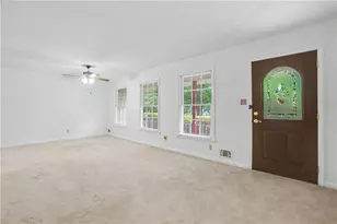 391 Beaumont Dr, Stone Mountain, GA 30087 - Photo 4