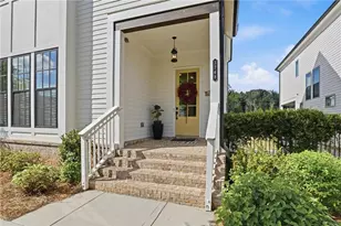 3748 Spruce Rdg Ln, Suwanee, GA 30024 - Photo 4