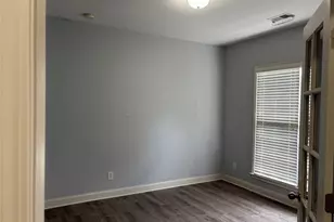 1927 Willoughby Dr, Buford, GA 30519 - Photo 2