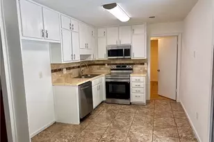 108 Hilltop Cir, Stockbridge, GA 30281 - Photo 4