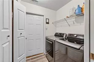 35104 Harvest Ridge Ln, Alpharetta, GA 30022 - Photo 18
