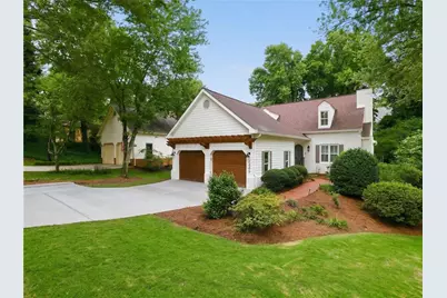 5348 Greenland Road NE, Sandy Springs, GA 30342 - Photo 2