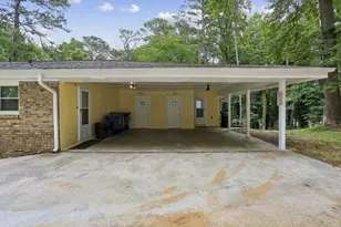 2891 White Oak Dr, Decatur, GA 30032 - Photo 6