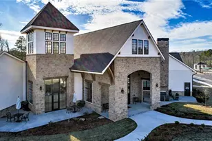 2436 Naples St, Hoschton, GA 30548 - Photo 8