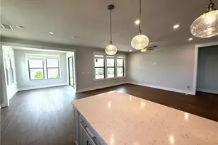 2436 Naples St, Hoschton, GA 30548 - Photo 6