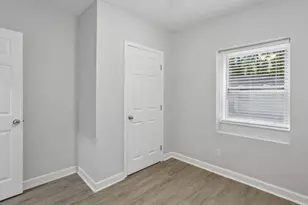 2893 White Oak Dr, Decatur, GA 30032 - Photo 16