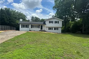 108 Valley Dr, Cartersville, GA 30120 - Photo 1