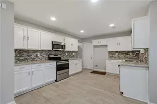 3301 Pine Grove Cir SE, Atlanta, GA 30316 - Photo 10