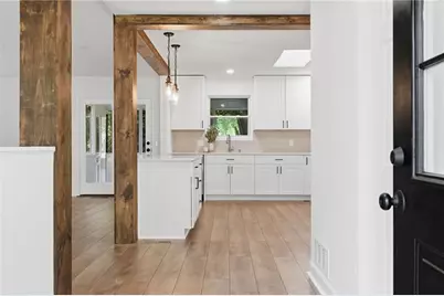 192 Shalloway Drive NE, Kennesaw, GA 30144 - Photo 2