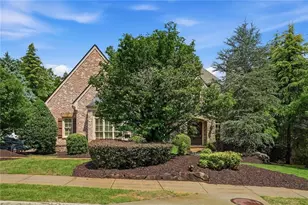 2210 Heathermoor Hill Dr, Marietta, GA 30062 - Photo 2