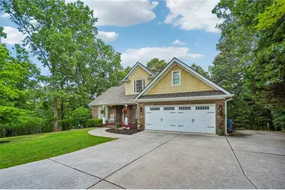 9395 Edgewater Drive, Gainesville, GA 30506 - Photo 2