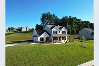 1025 Red Oak Blvd, Loganville, GA 30052 - Photo 2
