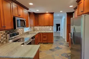 8541 Birch Hollow Dr, Roswell, GA 30076 - Photo 6