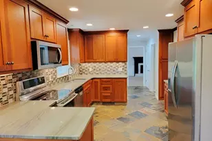8541 Birch Hollow Dr, Roswell, GA 30076 - Photo 10
