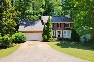 8541 Birch Hollow Dr, Roswell, GA 30076 - Photo 1