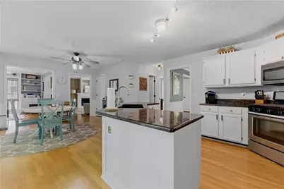 2059 Sanderlings Drive NW, Kennesaw, GA 30152 - Photo 8