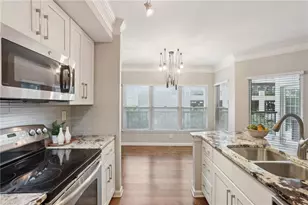 275 13th St NE, Atlanta, GA 30309 - Photo 4