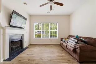 4379 Orchard Park Ct, Stone Mountain, GA 30083 - Photo 2