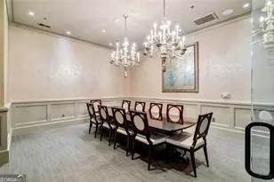 2277 Peachtree Rd NE, Atlanta, GA 30309 - Photo 32