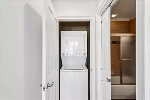 2277 Peachtree Rd NE, Atlanta, GA 30309 - Photo 12