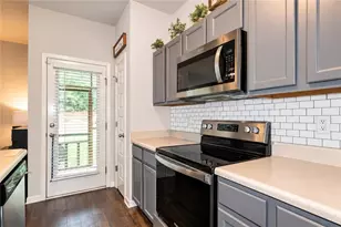 6302 Rockaway Rd, Atlanta, GA 30349 - Photo 8