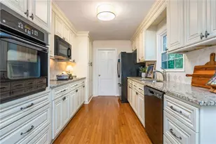 335 Thornwood Dr, Atlanta, GA 30328 - Photo 26