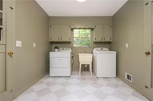 335 Thornwood Dr, Atlanta, GA 30328 - Photo 30