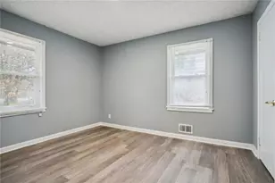 1402 Shadowbrook Dr, Marietta, GA 30062 - Photo 16
