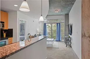 250 Pharr Rd NE, Atlanta, GA 30305 - Photo 6