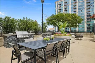 250 Pharr Rd NE, Atlanta, GA 30305 - Photo 22