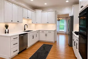 2014 Hubbard Ct, Villa Rica, GA 30180 - Photo 4