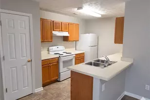 5737 Strathmoor Manor Cir, Lithonia, GA 30058 - Photo 6
