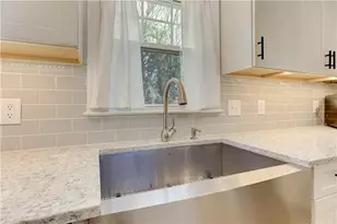 7350 Hunters Branch Dr, Atlanta, GA 30328 - Photo 38