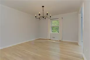 7350 Hunters Branch Dr, Atlanta, GA 30328 - Photo 20