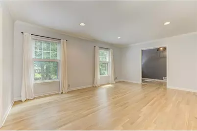 7350 Hunters Branch Drive, Atlanta, GA 30328 - Photo 16