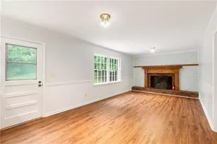 2458 Dunkerrin Ln, Atlanta, GA 30360 - Photo 18
