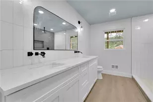 4255 Glenda Dr, College Park, GA 30337 - Photo 18