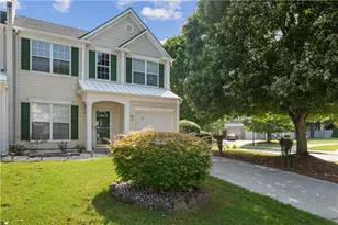 5351 Medlock Corners Dr, Peachtree Corners, GA 30092 - Photo 2
