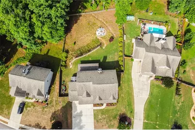 5930 Mountain Laurel Walk, Flowery Branch, GA 30542 - Photo 4