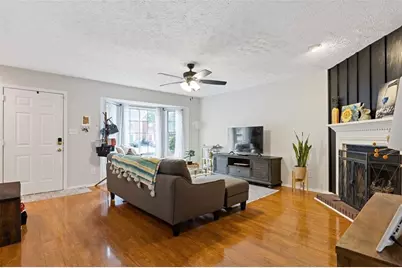 740 Anderson Walk, Marietta, GA 30062 - Photo 4