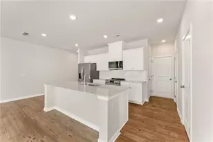 2011 Underwood Dr, Lawrenceville, GA 30043 - Photo 6