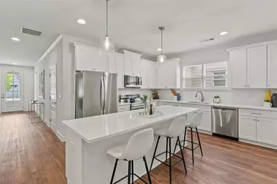 5209 Noble Village Way, Lilburn, GA 30047 - Photo 8
