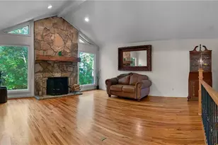 310 Saddle Creek Cir, Roswell, GA 30076 - Photo 10