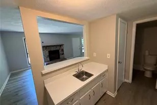 1386 Williamsburg Ln, Norcross, GA 30093 - Photo 6